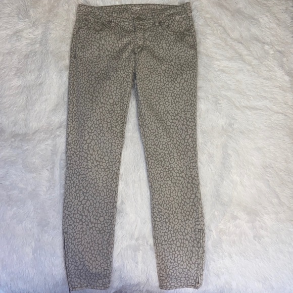 LOFT Pants - Loft Cheetah Print Skinny Pants with Zippers